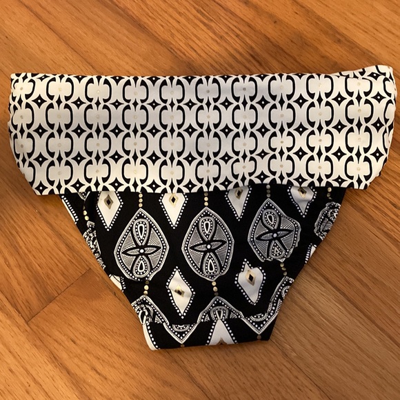 Bikini bottom size small - Picture 4 of 4